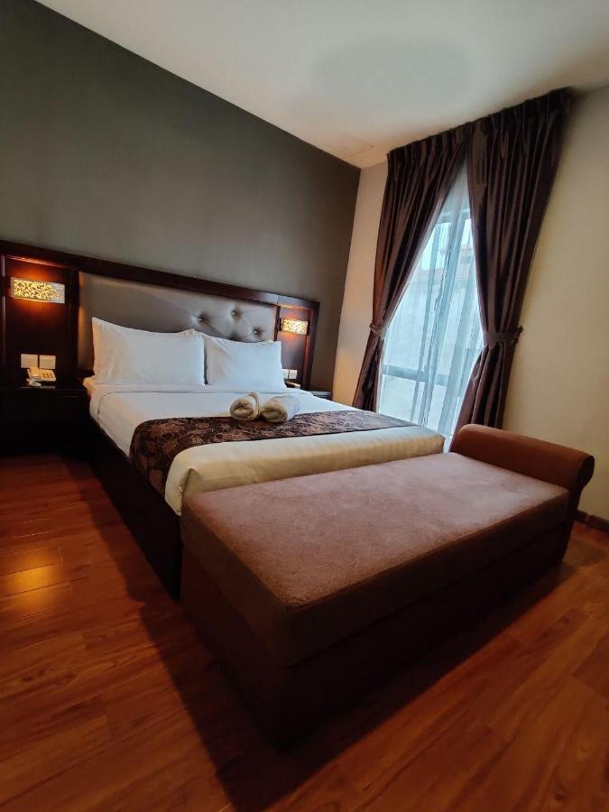 Castello Hotel Kulai Exteriér fotografie